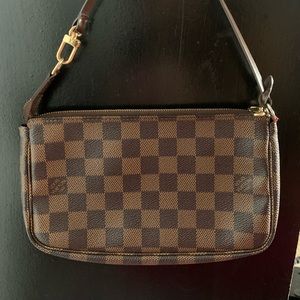 Louis Vuitton Damier Ebene Pochette